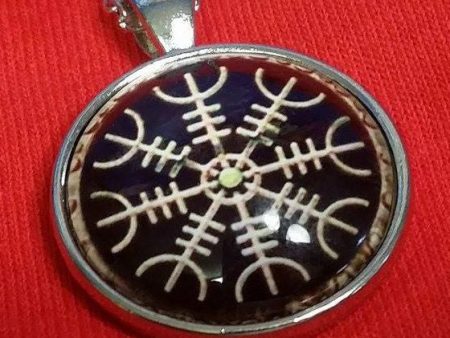 Viking Vegvisir Icelandic Sailor Rough Weather Protection Black Medallion Nordic Jewelry Necklace Online Sale