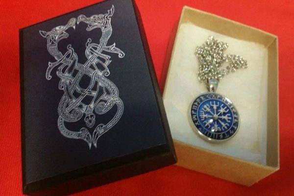 Viking Vegvisir Icelandic Sailor Rough Weather Protection Blue Medallion Nordic Jewelry Necklace Supply