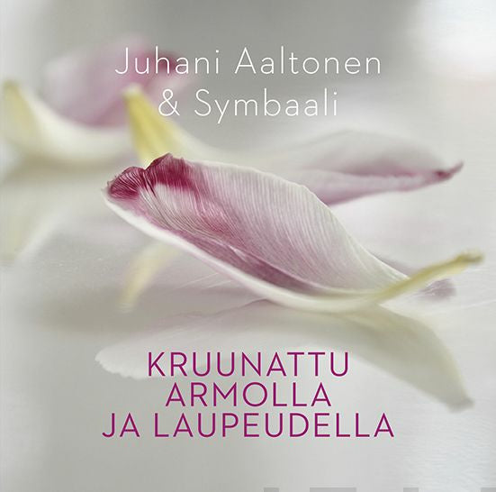 Kruunattu armolla ja laupeudella Online